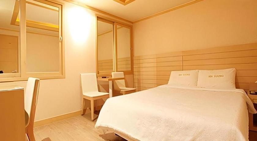 Sinyoung Motel Seoul Exteriör bild